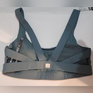 VUORI Sport bra -top size XL New